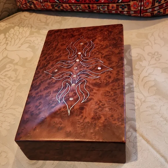 Moroccan Burlwood Inlay Jewelery Box - Picture 4 of 4